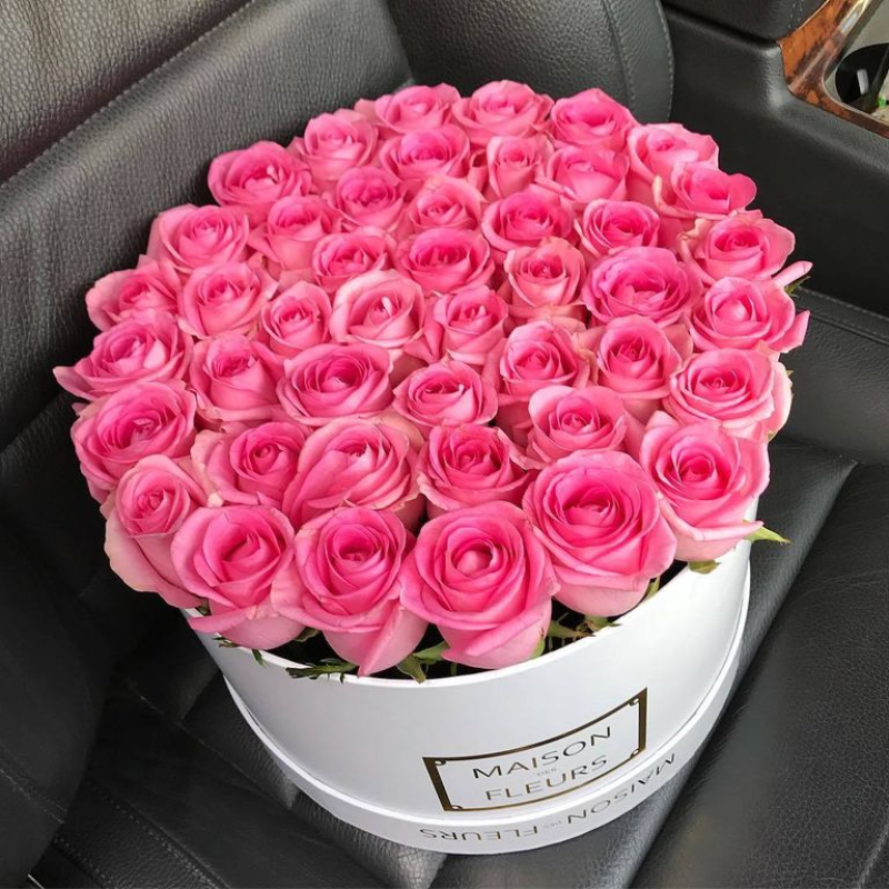 39 розовых роз с оформлением