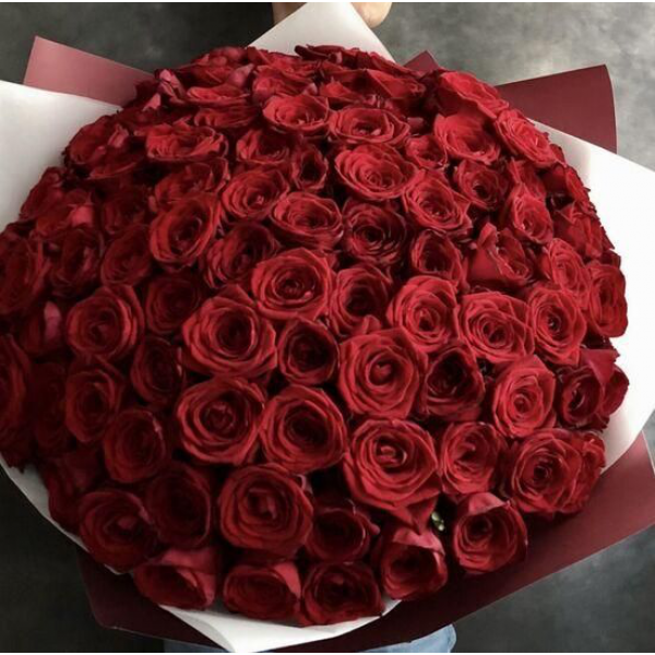 Букет из 101 красной розы (70см)