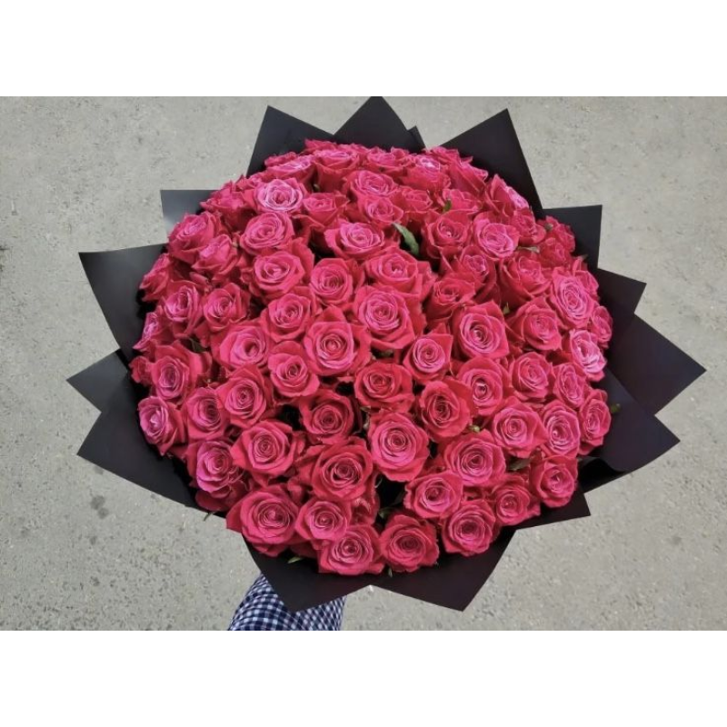 Букет 79 роз с упаковкой (40см)