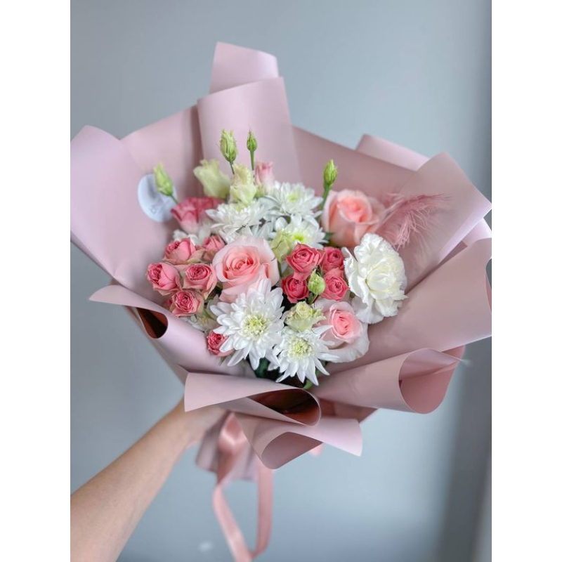 Сборный букет розы с хризантемами